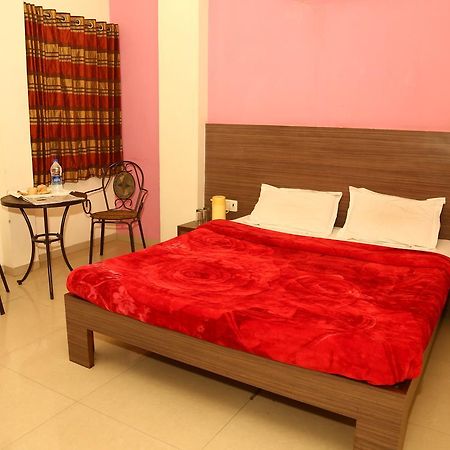 Hotel Kunal Ābu Road Kültér fotó
