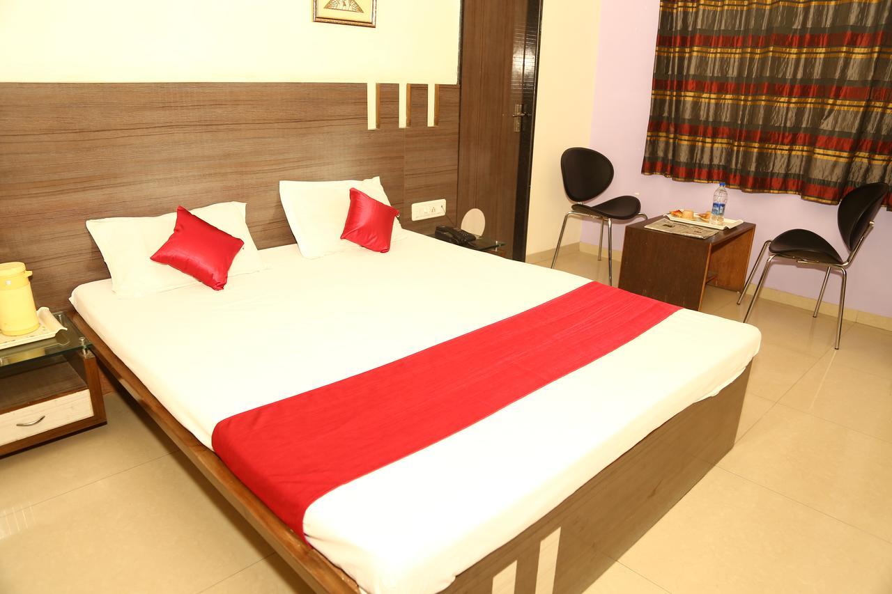 Hotel Kunal Ābu Road Kültér fotó